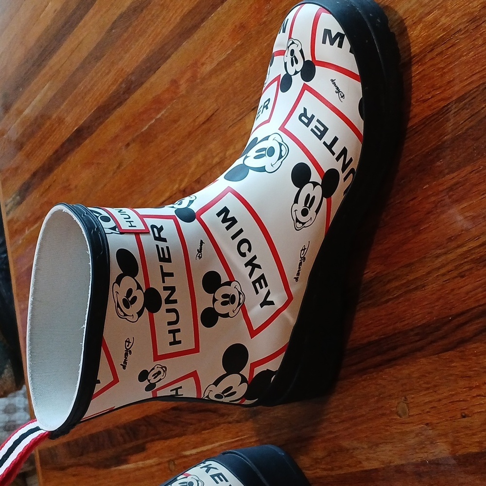 Hunter X Disney Mickey Mouse Play Short Rain Boots - 7 - Picture 4 of 15